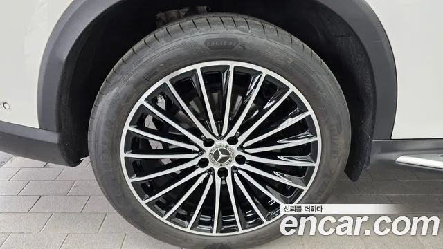 Mercedes-Benz GLC 2024 thumb 5