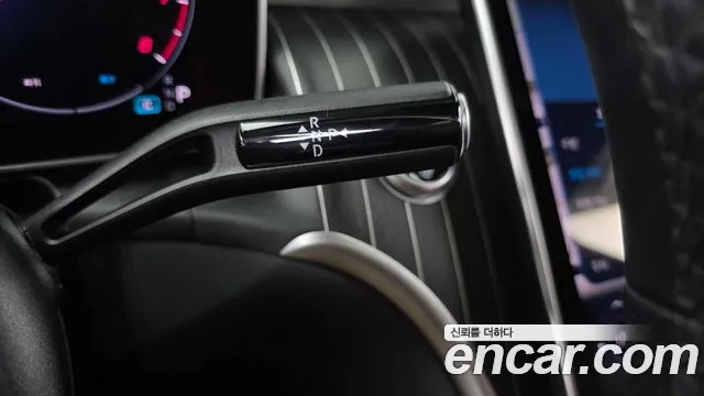 Mercedes-Benz GLC 2024 thumb 9