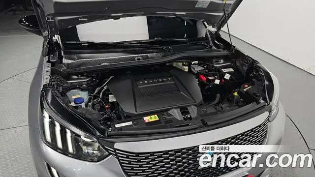 Peugeot 2008 2022 thumb 6