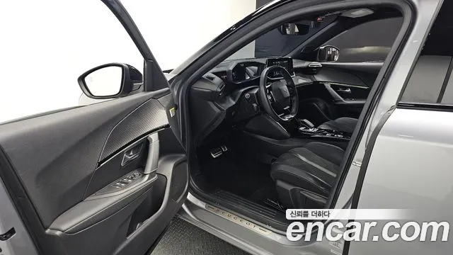 Peugeot 2008 2022 thumb 10
