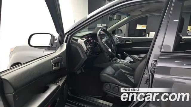 KG_Mobility_Ssangyong KORANDO 2016 thumb 10