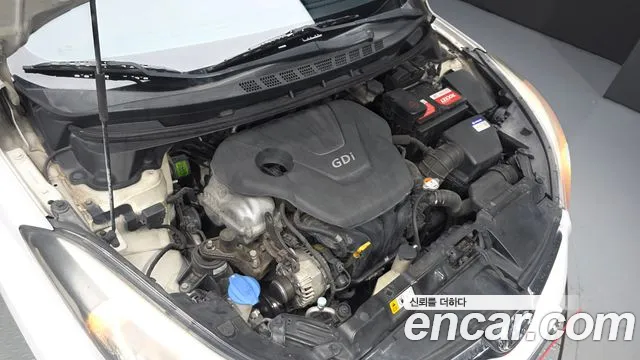 Hyundai Avante 2014 thumb 6