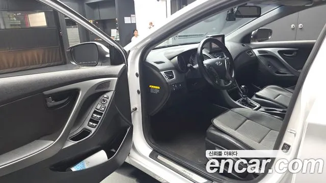 Hyundai Avante 2014 thumb 10