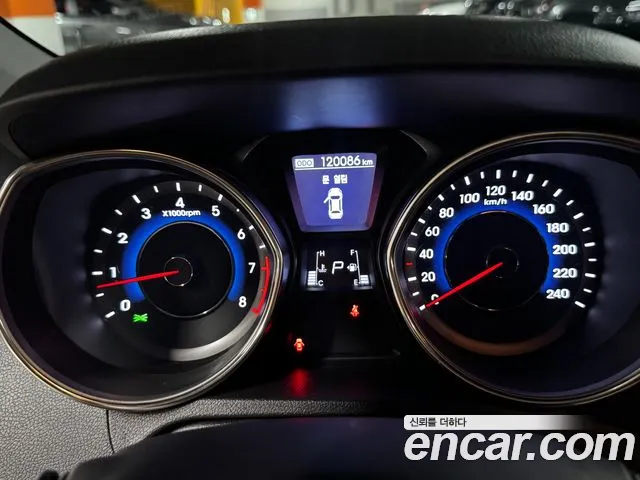 Hyundai Avante 2011 thumb 6