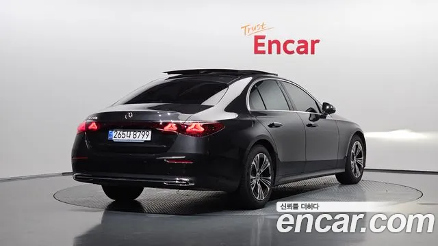 Mercedes-Benz E-Класс 2025 thumb 2