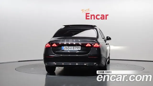 Mercedes-Benz E-Класс 2025 thumb 4