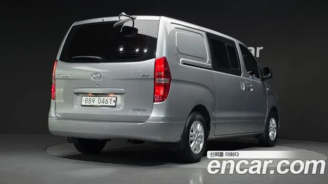 Hyundai Starex 2017 thumb 2