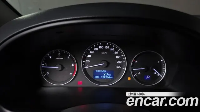 Hyundai Starex 2017 thumb 8