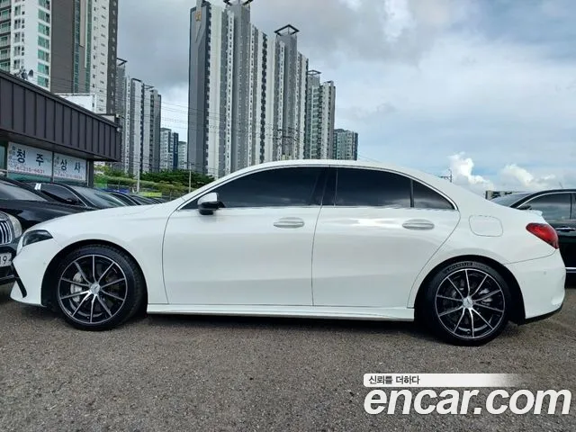 Mercedes-Benz A-Класс 2024 thumb 3