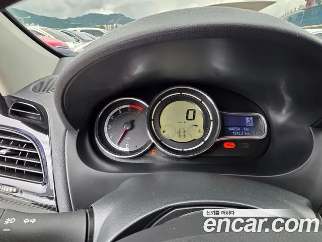 Renault Fluence 2016 thumb 4