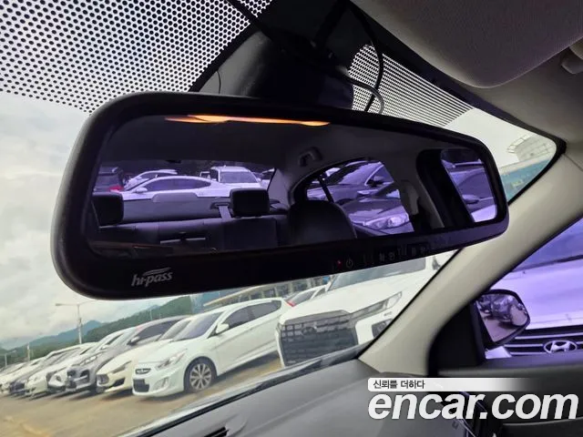 Renault Fluence 2016 thumb 9