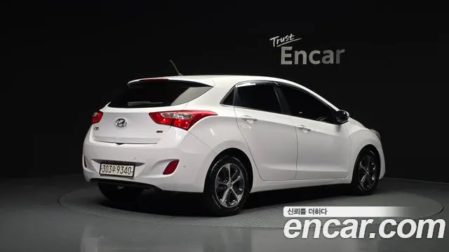 Hyundai i30 2015 thumb 2