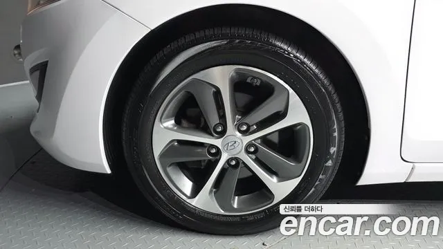 Hyundai i30 2015 thumb 5
