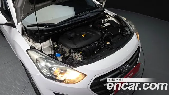Hyundai i30 2015 thumb 6