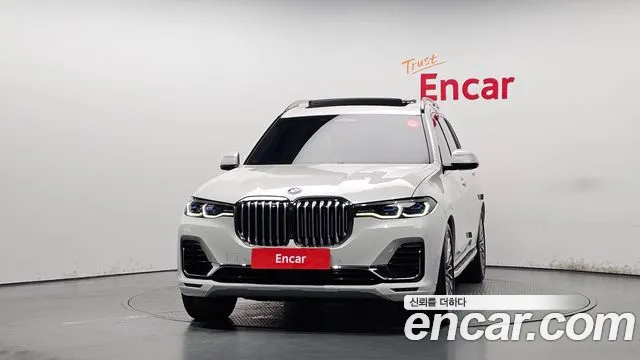 BMW X7 2021 thumb 3
