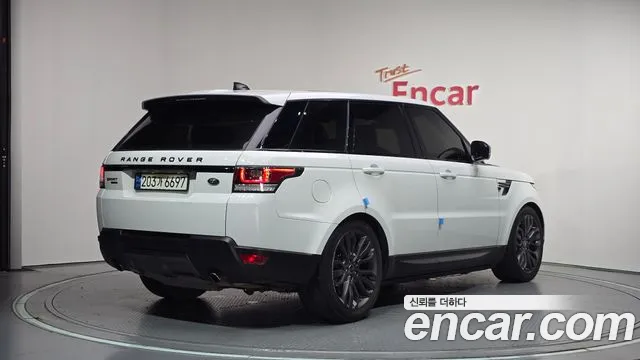Land Rover Range Rover Sport 2017 thumb 2