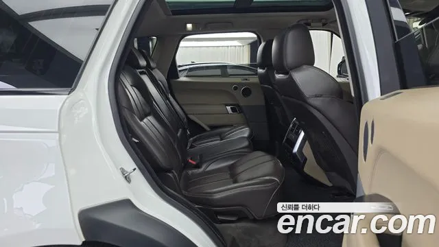 Land Rover Range Rover Sport 2017 thumb 12