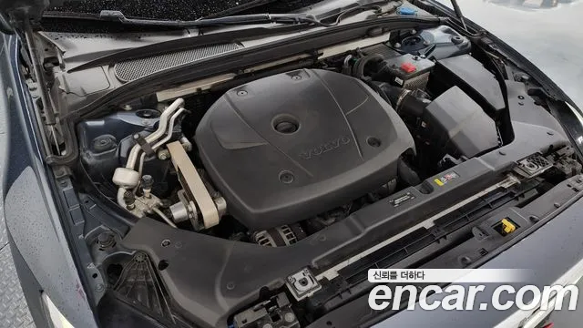 Volvo S60 2019 thumb 6