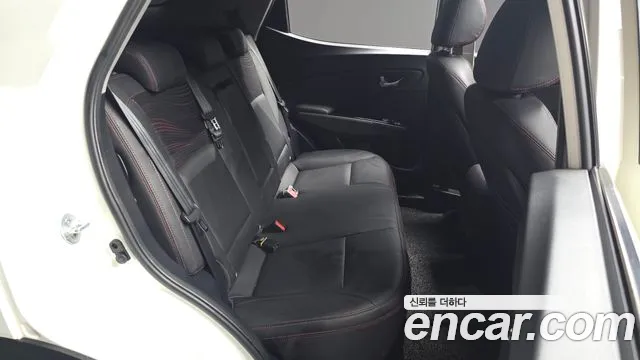 KG_Mobility_Ssangyong TIBOLI 2018 thumb 12