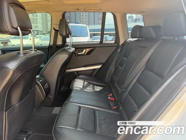 Mercedes-Benz GLK-Класс 2011 thumb 7