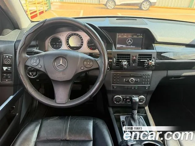 Mercedes-Benz GLK-Класс 2011 thumb 9