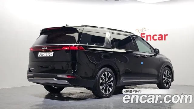 Kia Carnival 2022 thumb 2