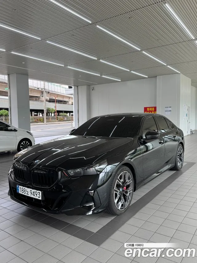 BMW 5 серии 2025 thumb 3