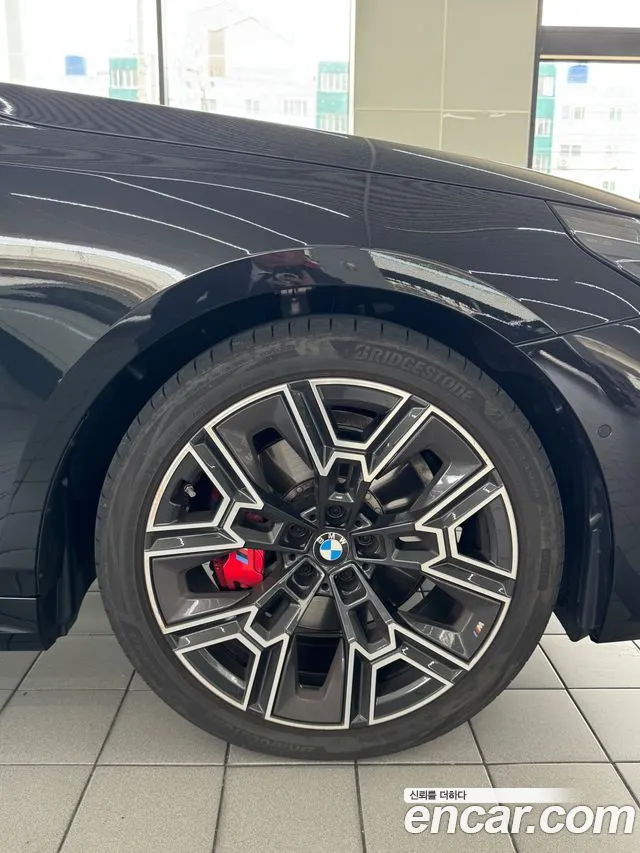 BMW 5 серии 2025 thumb 4