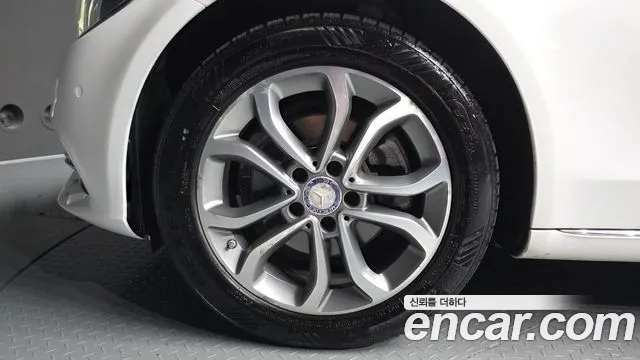 Mercedes-Benz C-Класс 2015 thumb 5