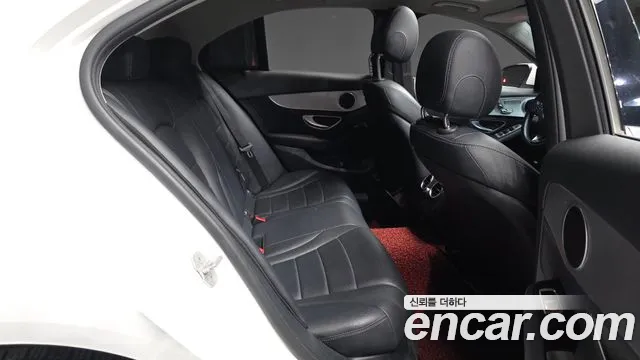 Mercedes-Benz C-Класс 2015 thumb 12