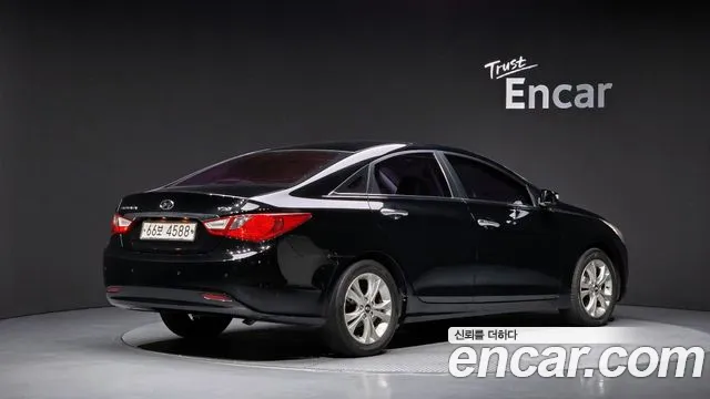 Hyundai Sonata 2009 thumb 2