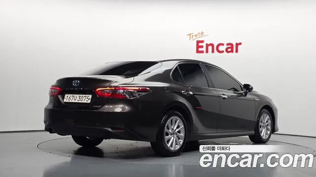 Toyota Camry 2022 thumb 2