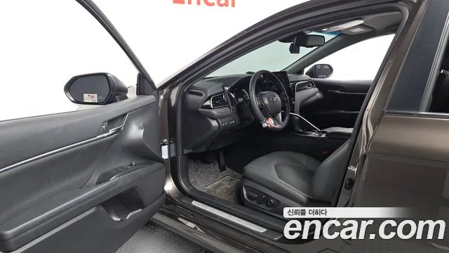 Toyota Camry 2022 thumb 10