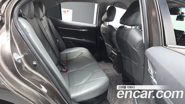 Toyota Camry 2022 thumb 12