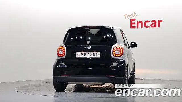 Smart Fortwo 2016 thumb 4