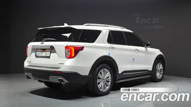 Ford Explorer 2021 thumb 2