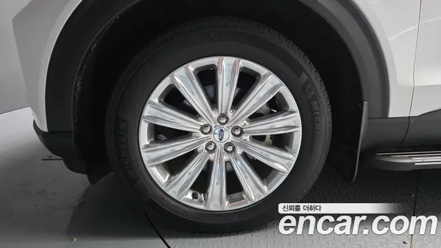 Ford Explorer 2021 thumb 5
