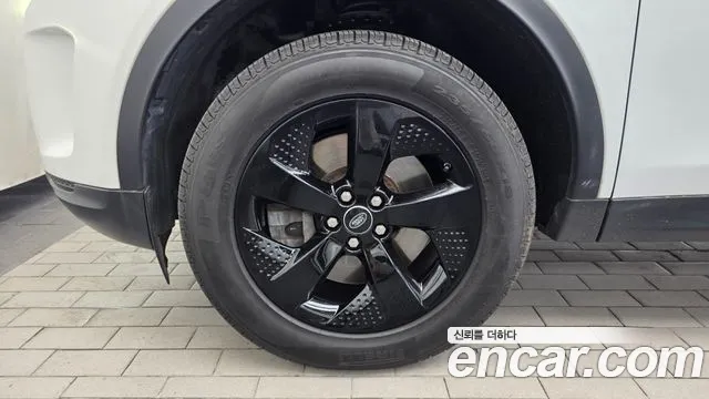 Land Rover Discovery Sport 2020 thumb 5