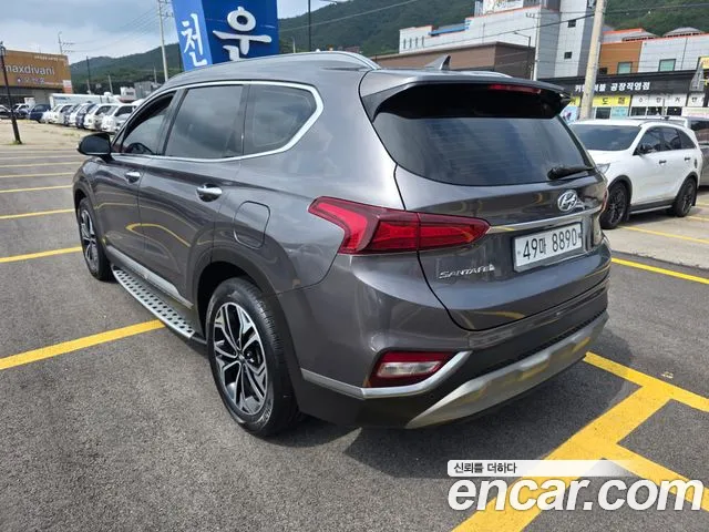 Hyundai Santa Fe 2018 thumb 6