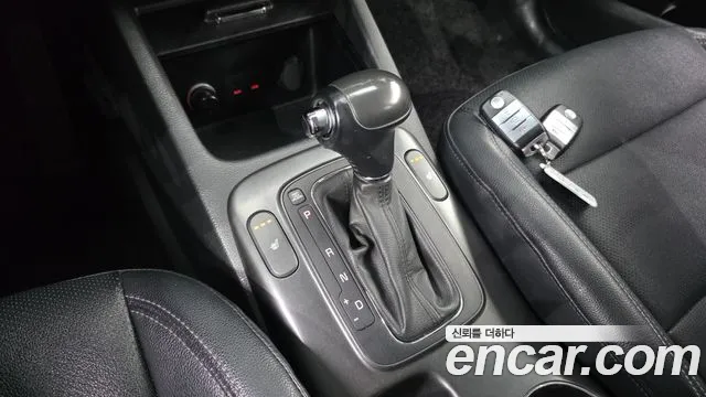 Kia K3 2013 thumb 9