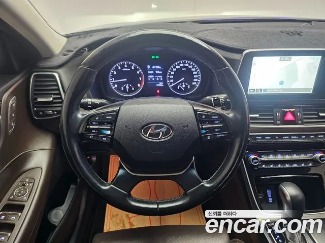 Hyundai Grandeur 2017 thumb 7