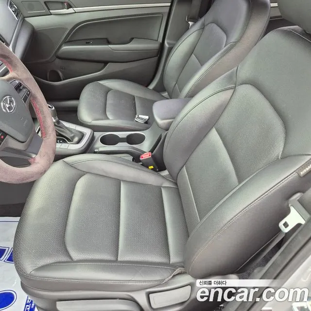 Hyundai Avante 2016 thumb 10