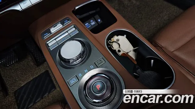 Genesis GV70 2021 thumb 8