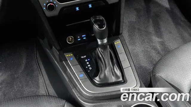 Hyundai Avante 2018 thumb 9