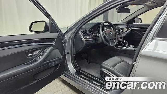 BMW 5 серии 2014 thumb 10