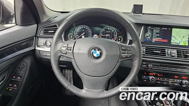 BMW 5 серии 2014 thumb 12