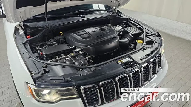 Jeep Cherokee 2019 thumb 6