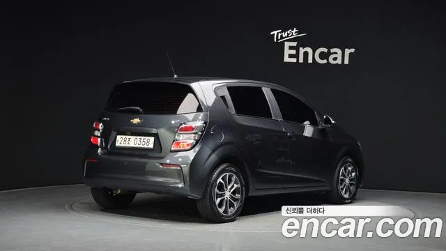 Chevrolet Aveo 2016 thumb 2