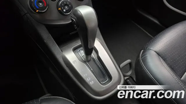 Chevrolet Aveo 2016 thumb 9