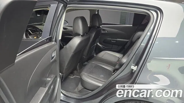 Chevrolet Aveo 2016 thumb 11